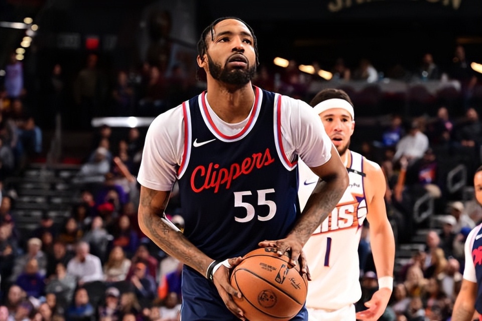 包含快船核心球员伤退，球队未来走势成疑，更新一点最大还是一样一切.的词条