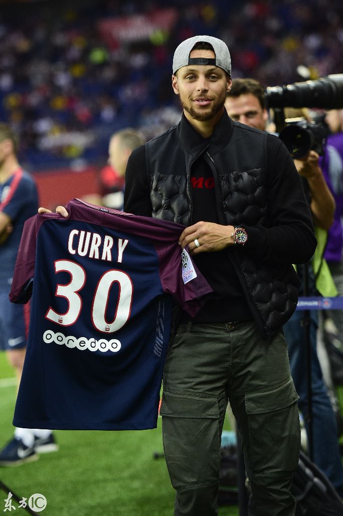 库里巅峰对决，内马尔与40激战加拿大队分钟，挺进下一轮胜负难料！的简单介绍