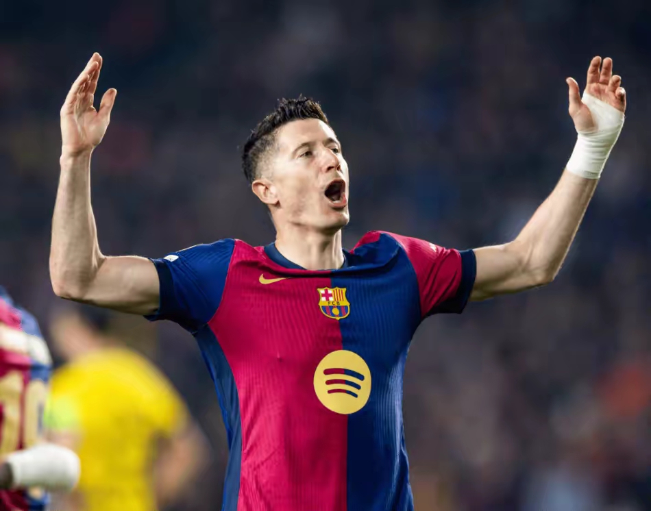 爱游戏体育赛事包含莱万多夫斯基新星大胜表现惊艳，巴塞罗那未来可期！的词条