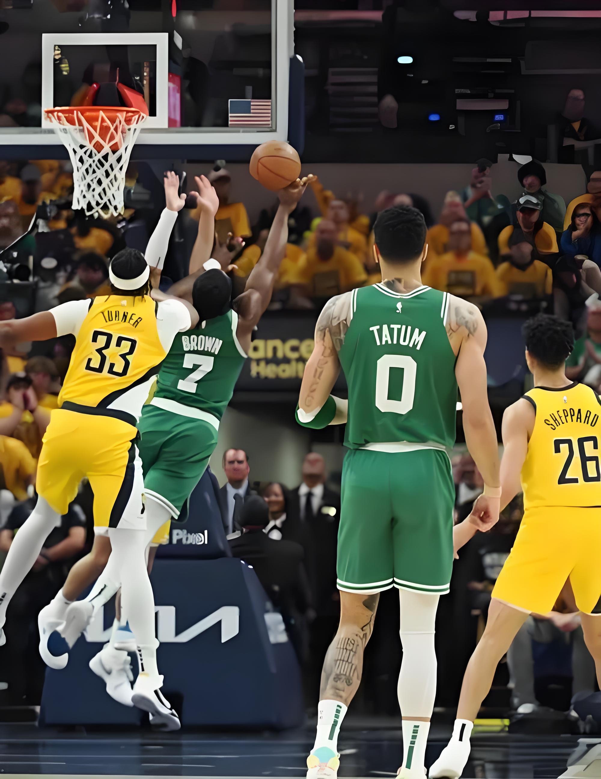 ayx 体育博彩平台包含印第安纳步行者冲刺阶段刷新队史纪录，志在NBA总决赛名次提升，气氛紧张，控场能力受关注的词条